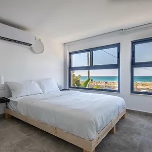  Apartment Port City - Bat Galim Oceanfront Luxury